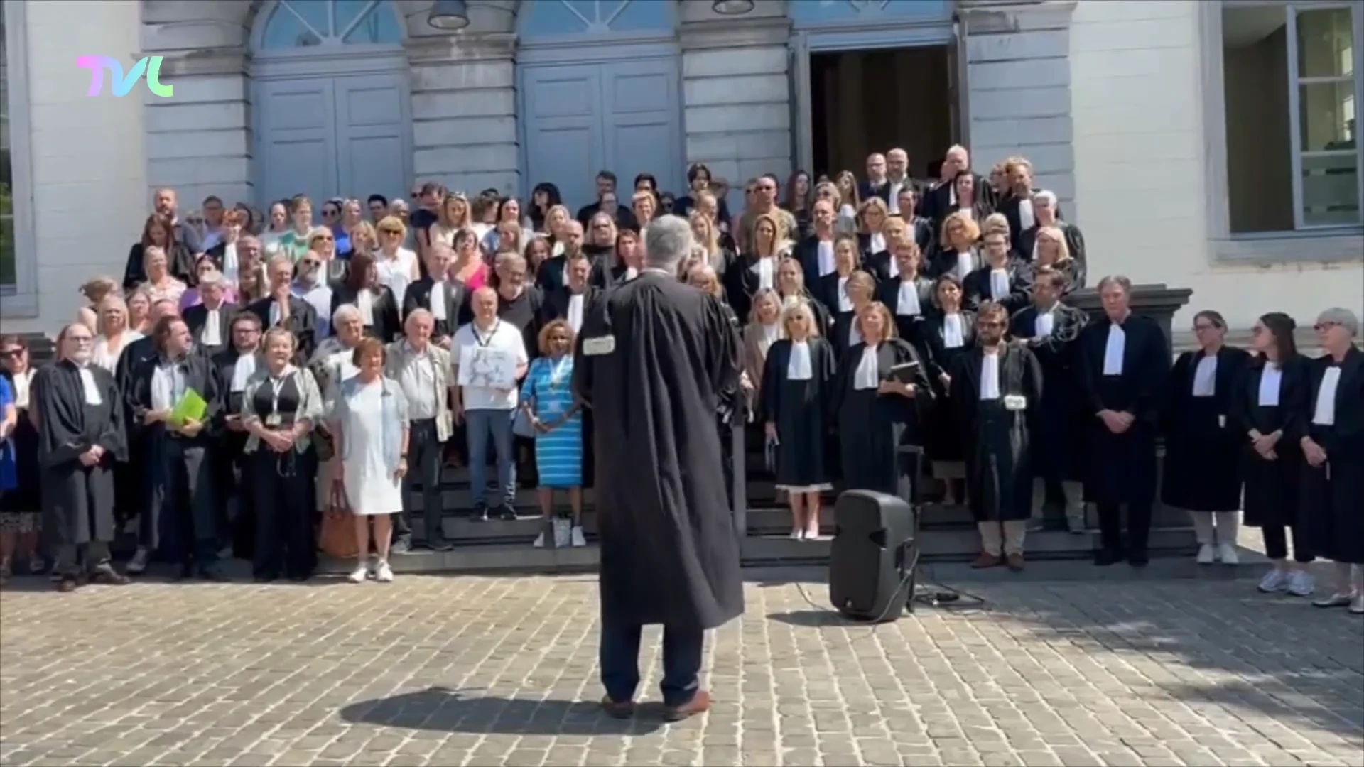 Hoofdafbeelding voor artikel Limburgse magistraten en personeel…