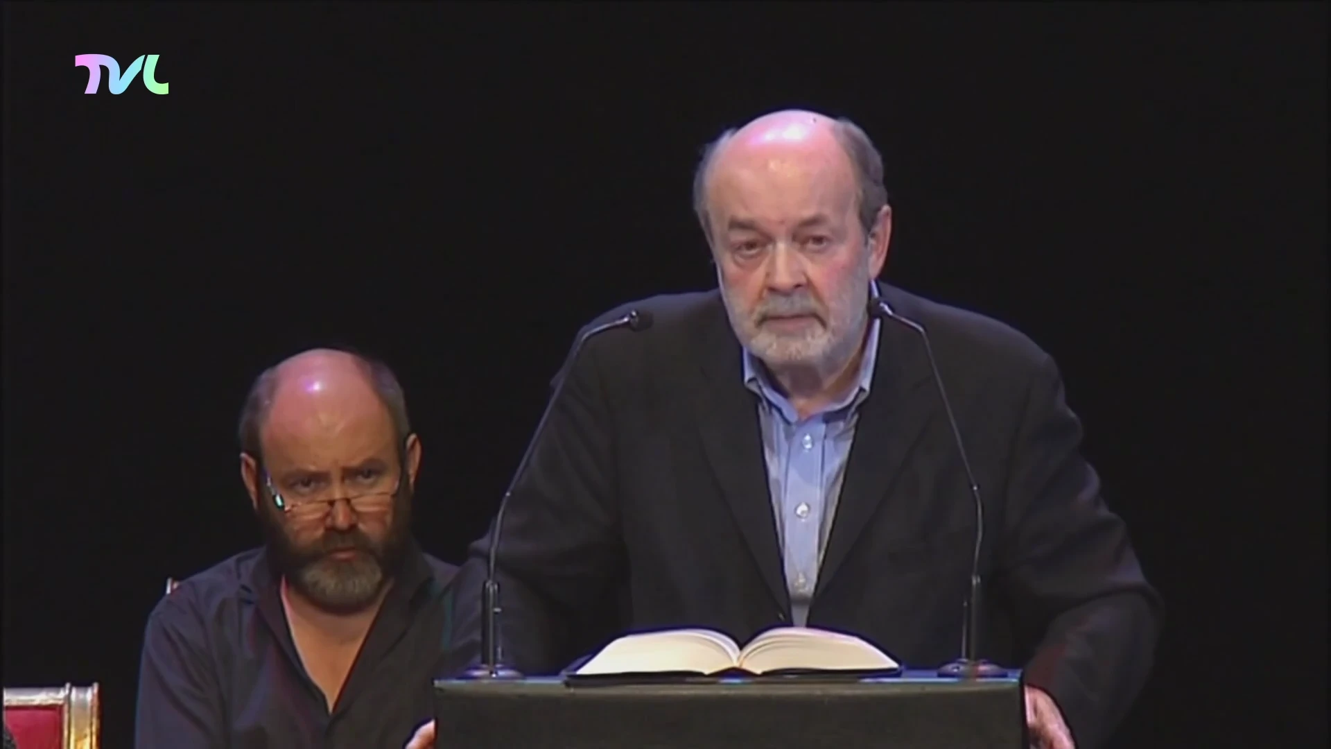 Hoofdafbeelding voor artikel Breese dichter Leonard Nolens…