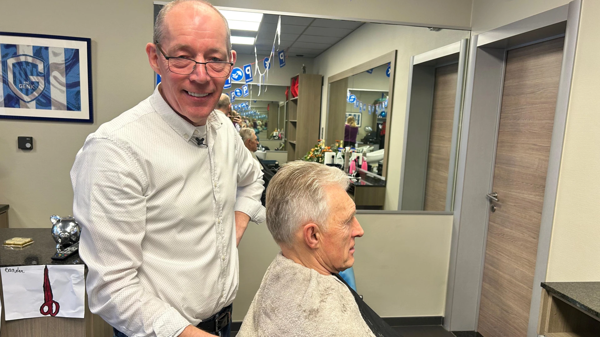 Hoofdafbeelding voor artikel Kapper Rudi stopt na 44 jaar…