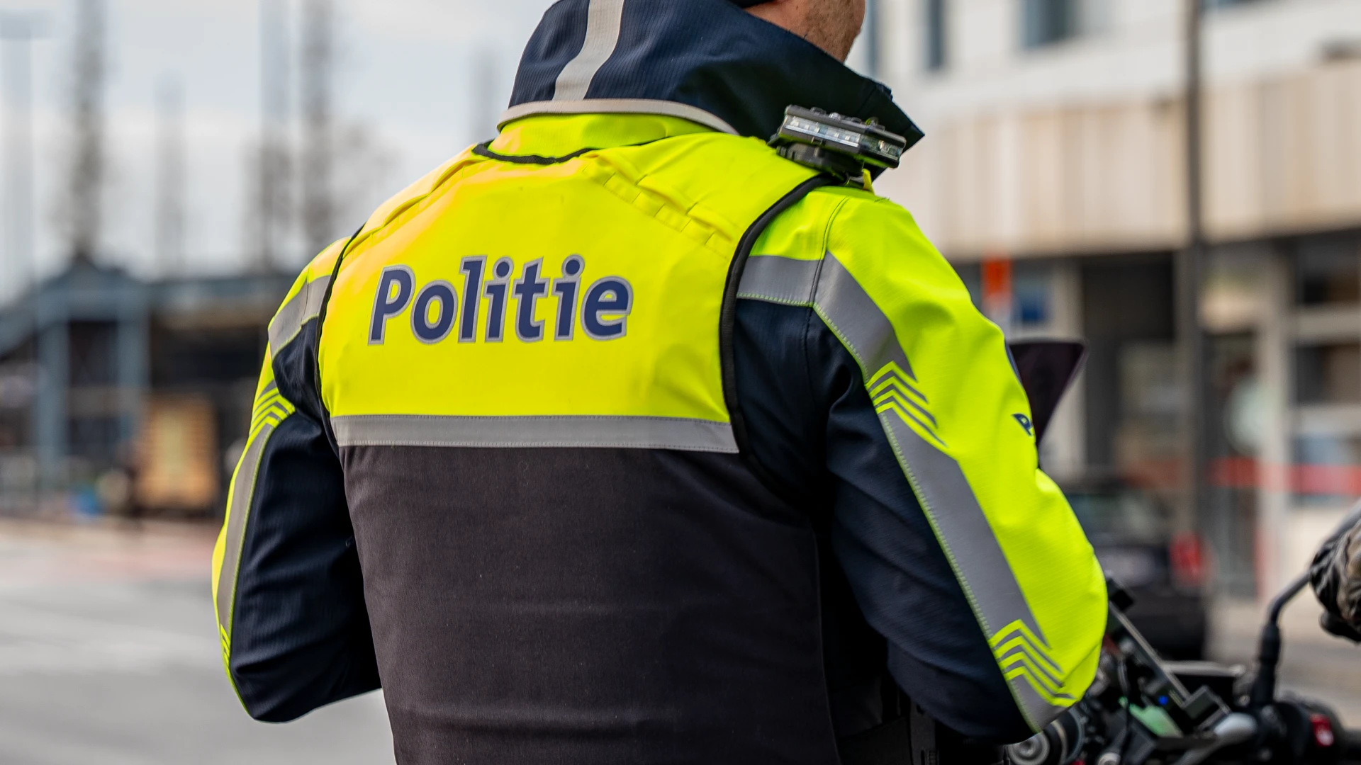 Hoofdafbeelding voor artikel Twee agenten geblesseerd in…