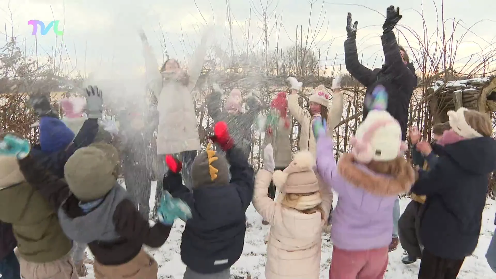 Hoofdafbeelding voor artikel Sneeuwpret op eerste schooldag…