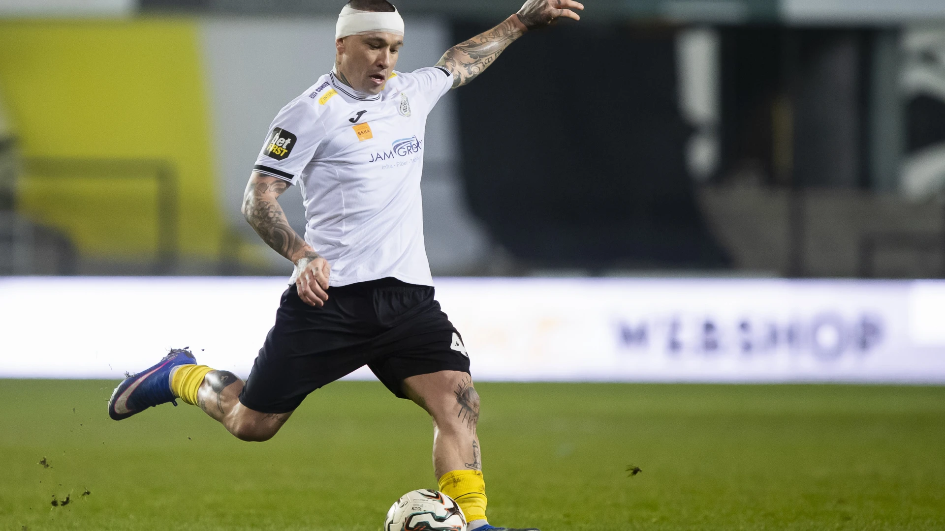 Hoofdafbeelding voor artikel Maakt Radja Nainggolan transfer…