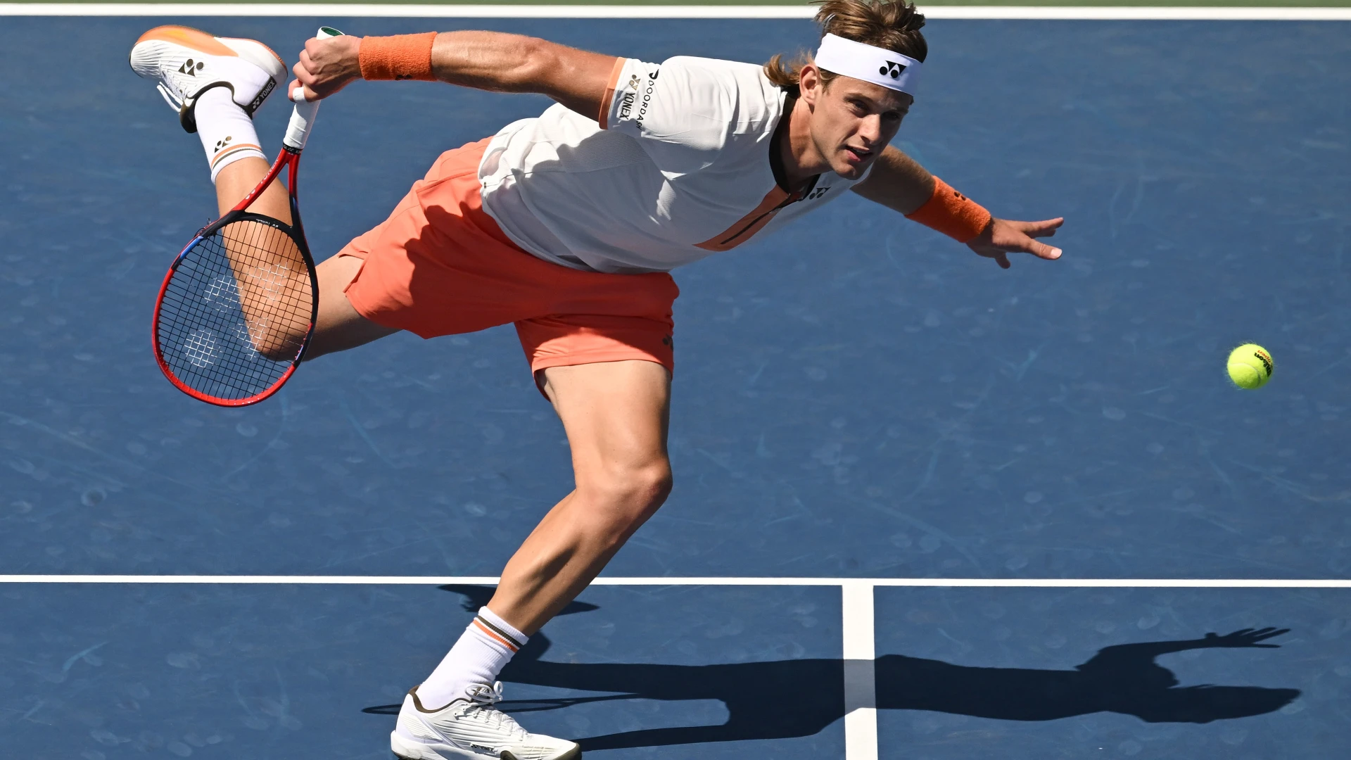 Hoofdafbeelding voor artikel Zizou Bergs stunt weer en…