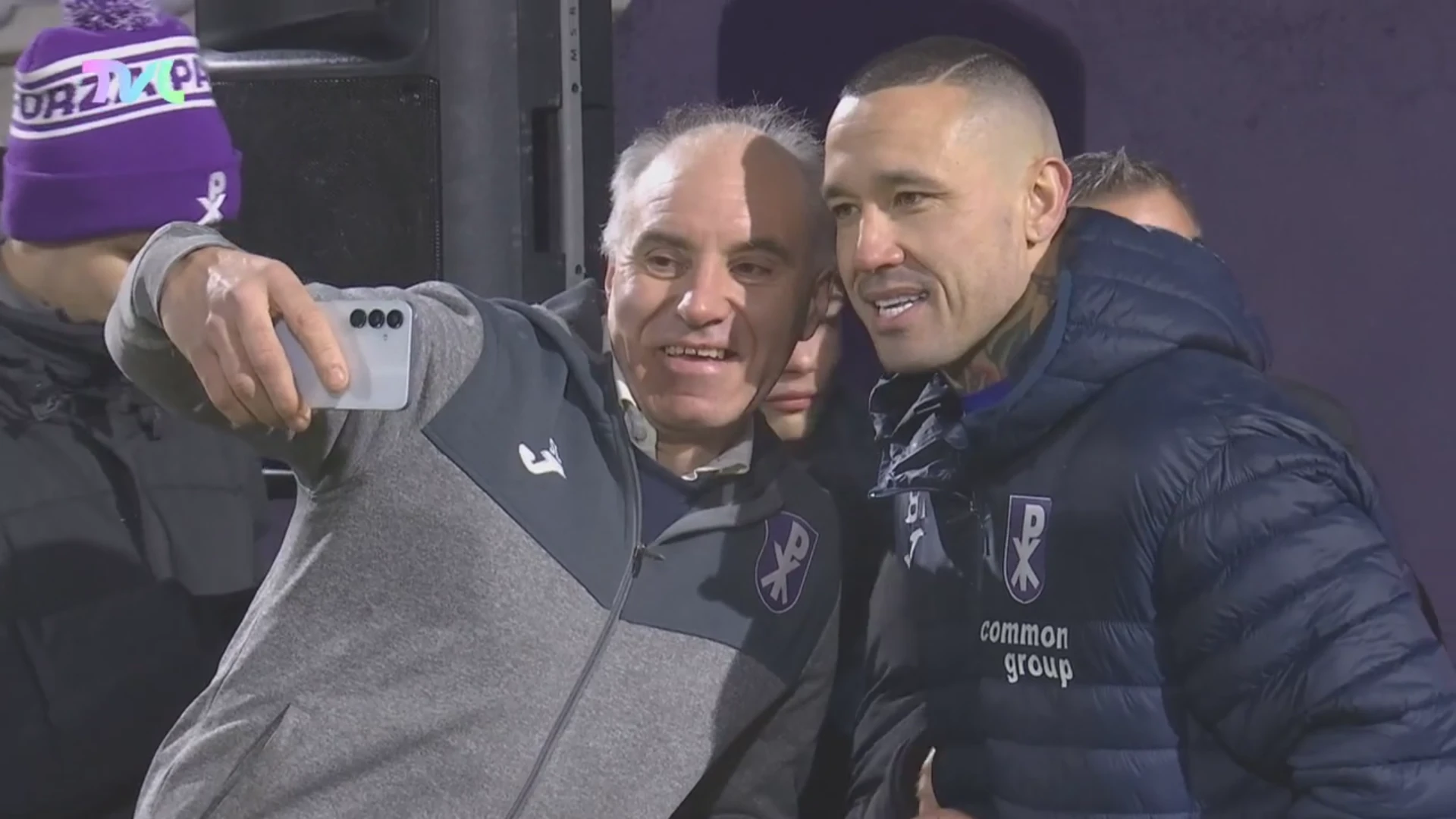 Radja-mania in Maasmechelen: Nainggolan debuteert met winst in topper & staande ovatie