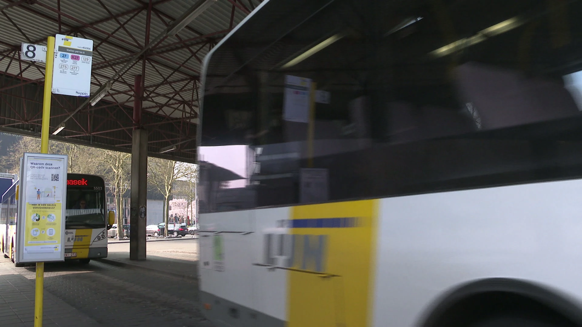 Hoofdafbeelding voor artikel De Lijn bespaart opnieuw in…