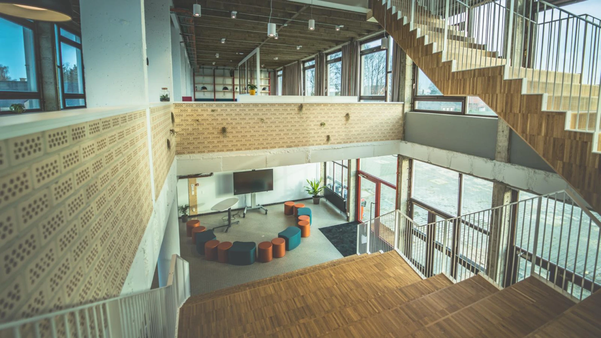 Hoofdafbeelding voor artikel Beringse school A-Maze met…