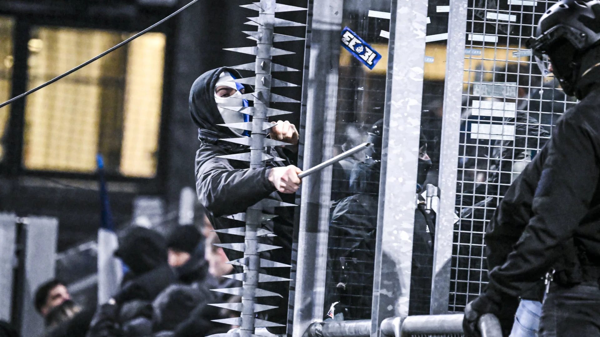 Hoofdafbeelding voor artikel Genk mag geen supporters meenemen…