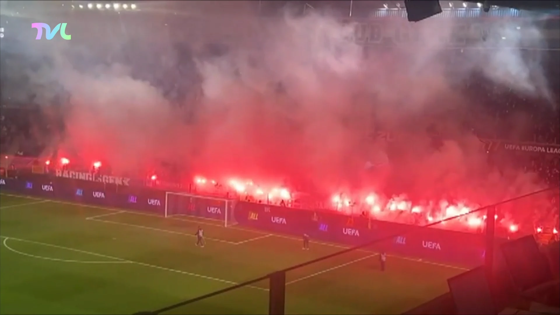 Hoofdafbeelding voor artikel Boete, uitsupportersverbod&hellip;…