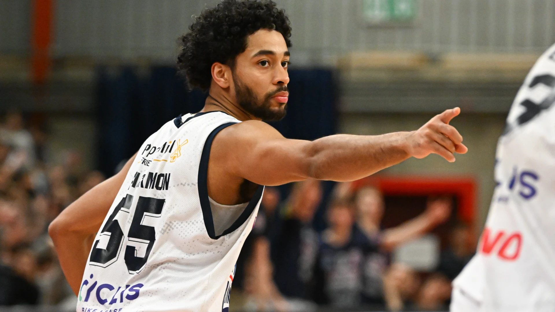 Hoofdafbeelding voor artikel Limburg United spoelt bekeruitschakeling…