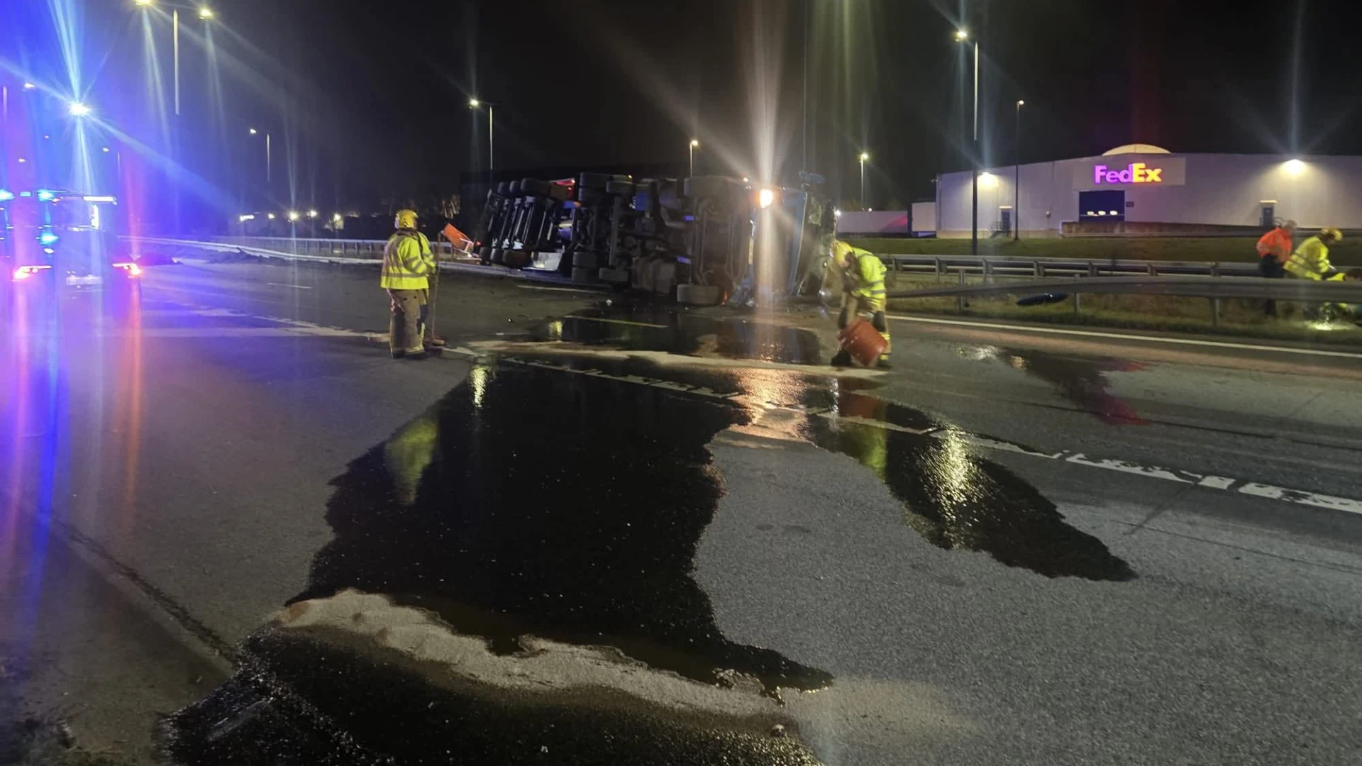 Hoofdafbeelding voor artikel Gekantelde vrachtwagen: E314…