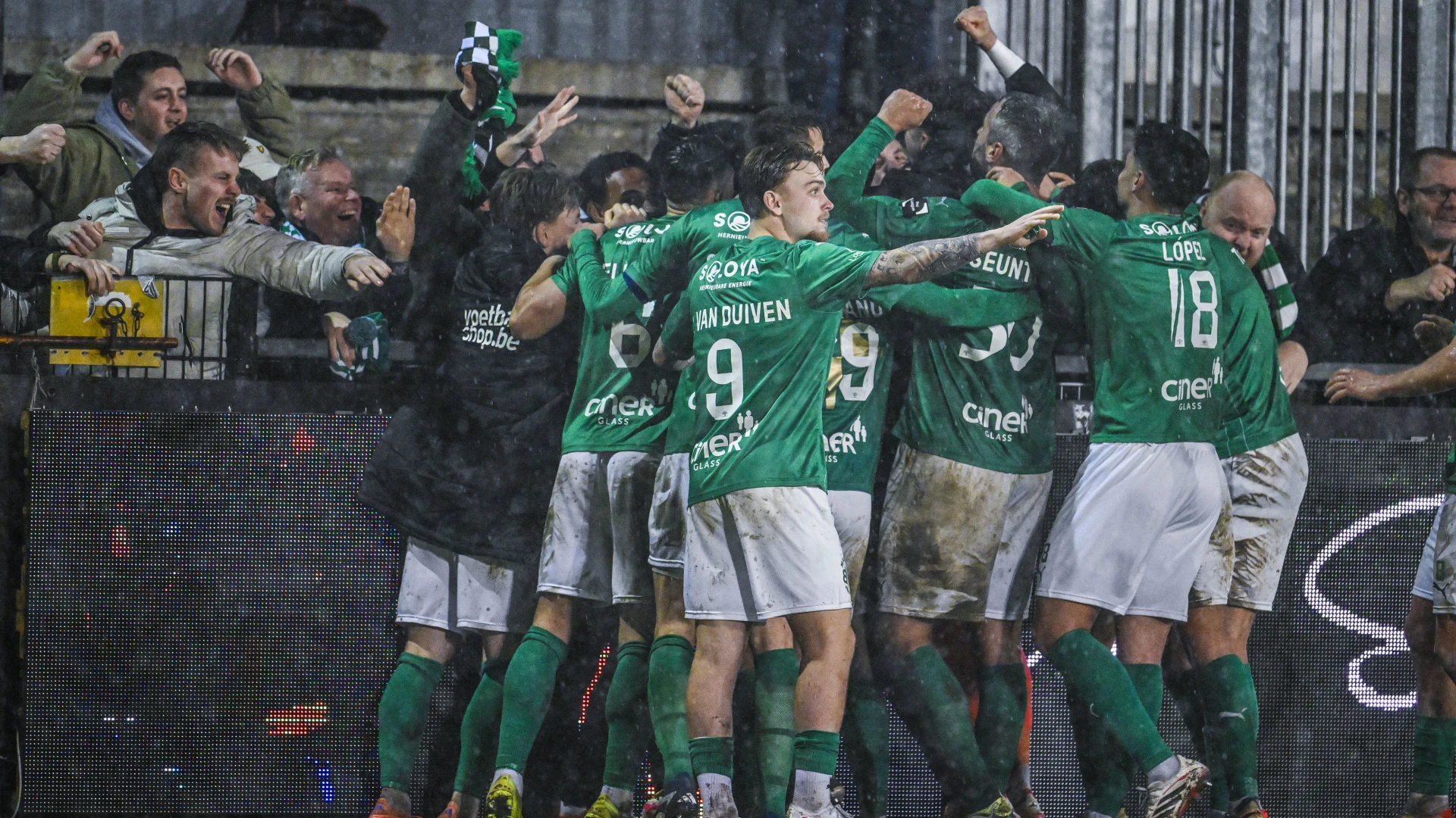 Hoofdafbeelding voor artikel Lommel SK sleept in blessuretijd…