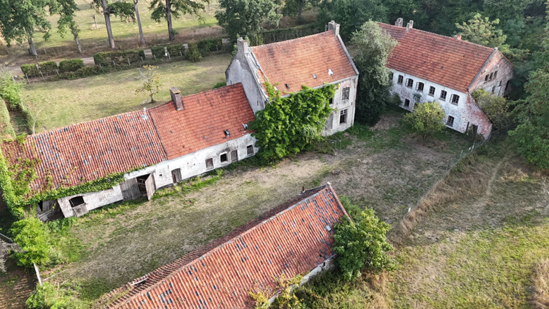 Hoofdafbeelding voor artikel Herstelwerken aan herenhuis…