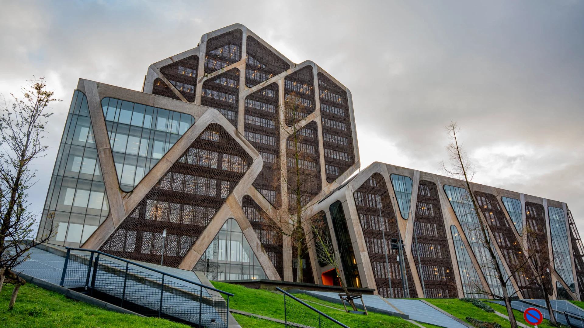 Hoofdafbeelding voor artikel Verdachte van vadermoord veroordeeld…