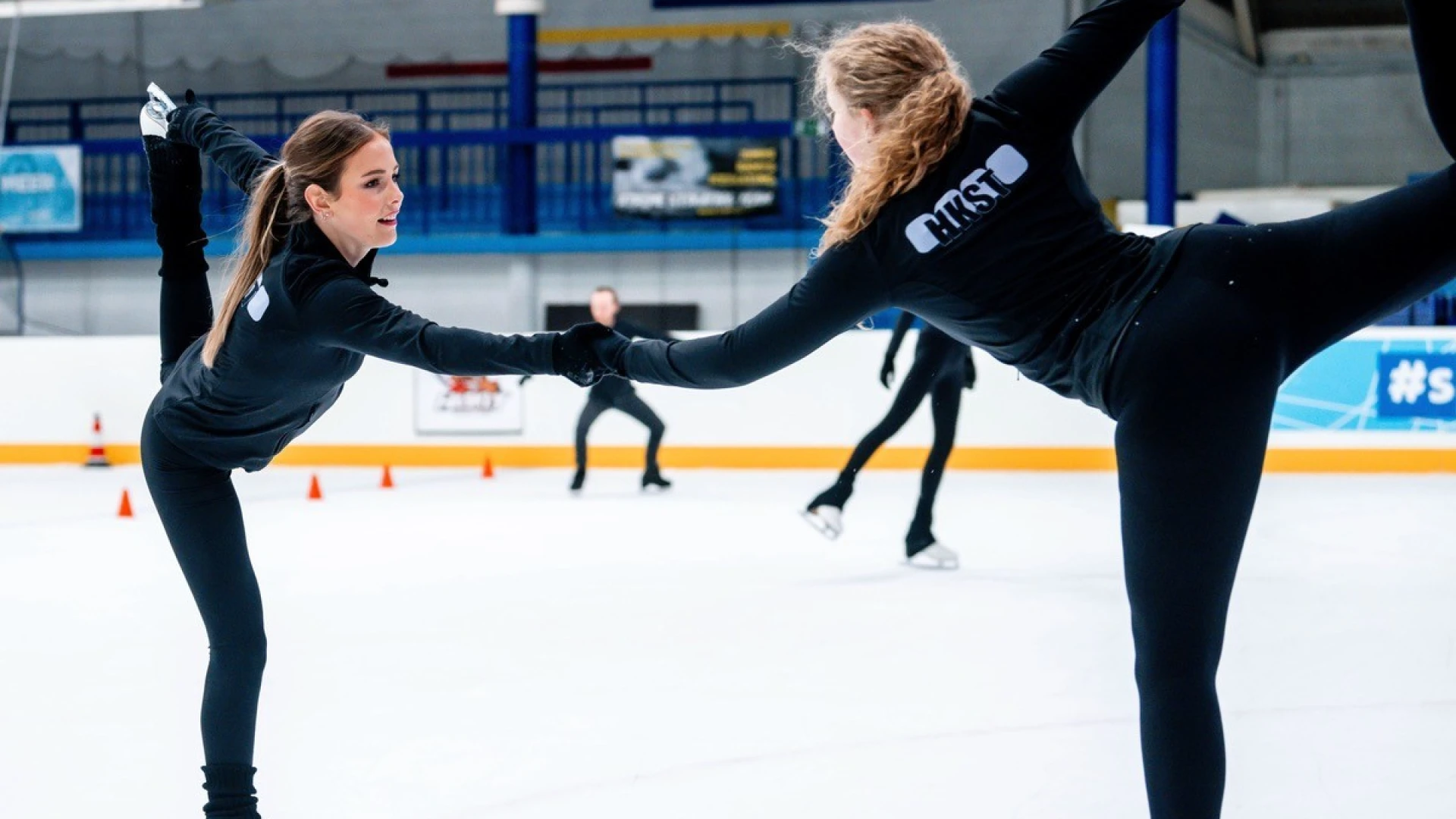 Hoofdafbeelding voor artikel Volwassenen ontdekken kunstschaatsen:…