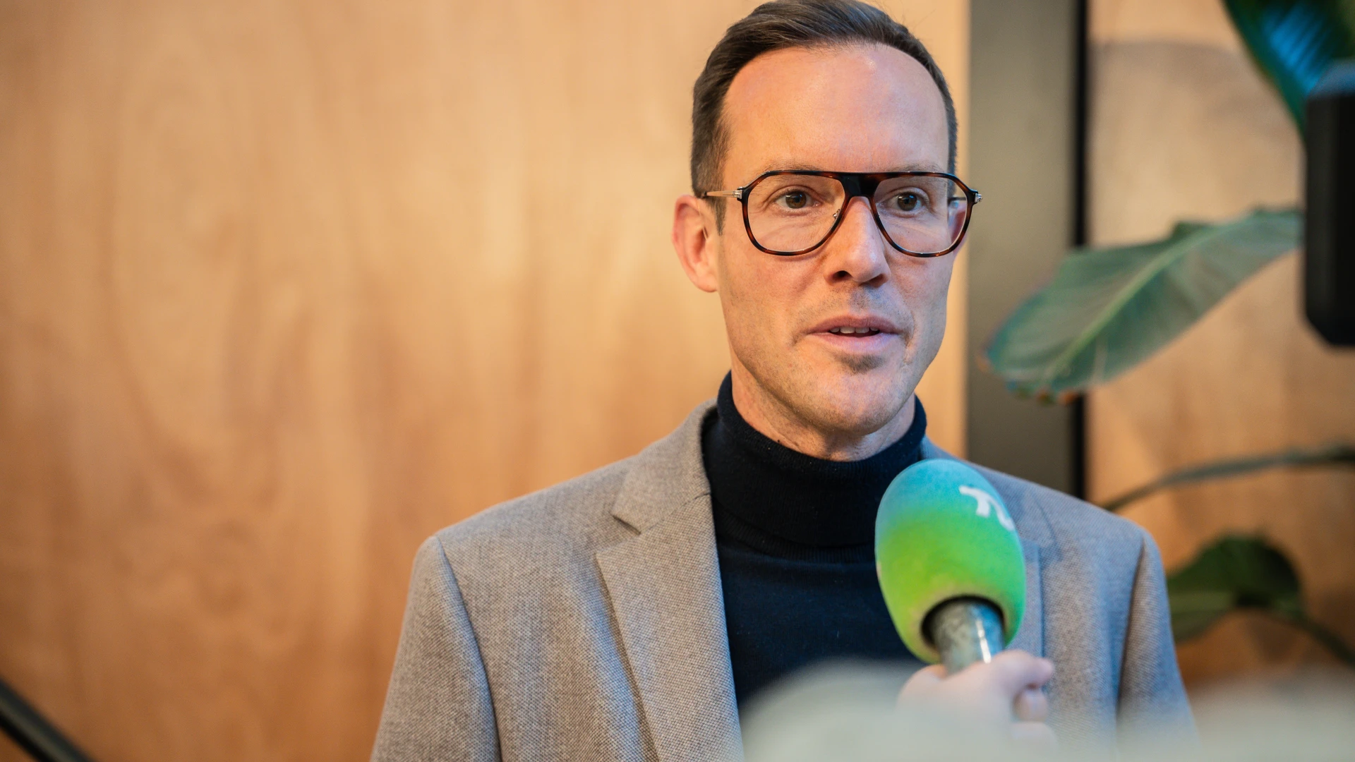 Hoofdafbeelding voor artikel Minister Beenders streng voor…