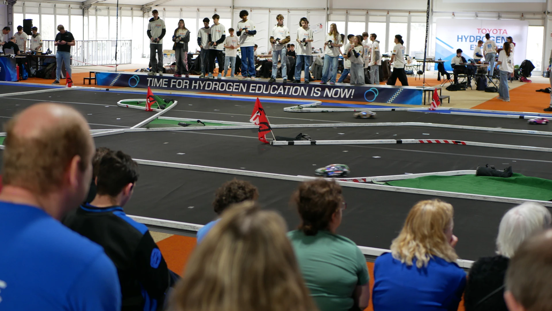 Hoofdafbeelding voor artikel Leerlingen uit Sint-Truiden…