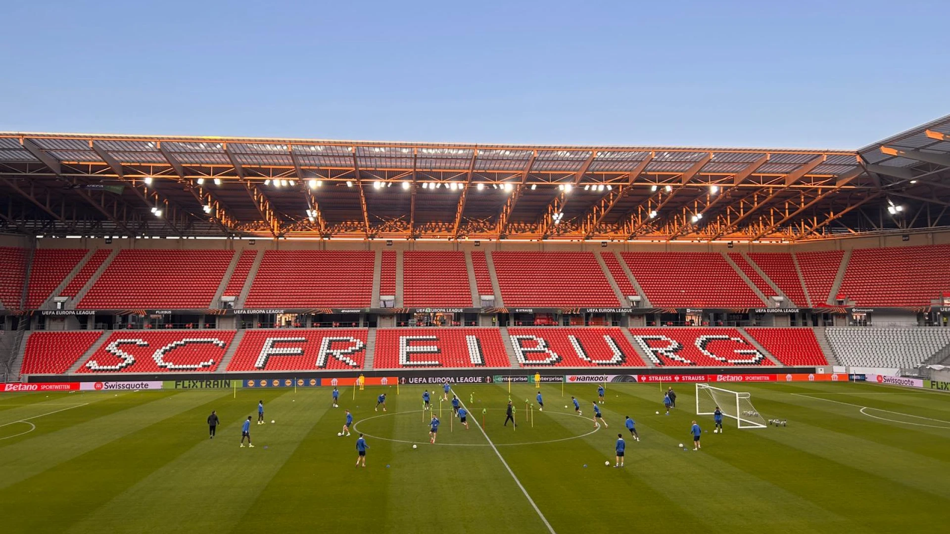 Hoofdafbeelding voor artikel Trainer Nicky Hayen hoopt…