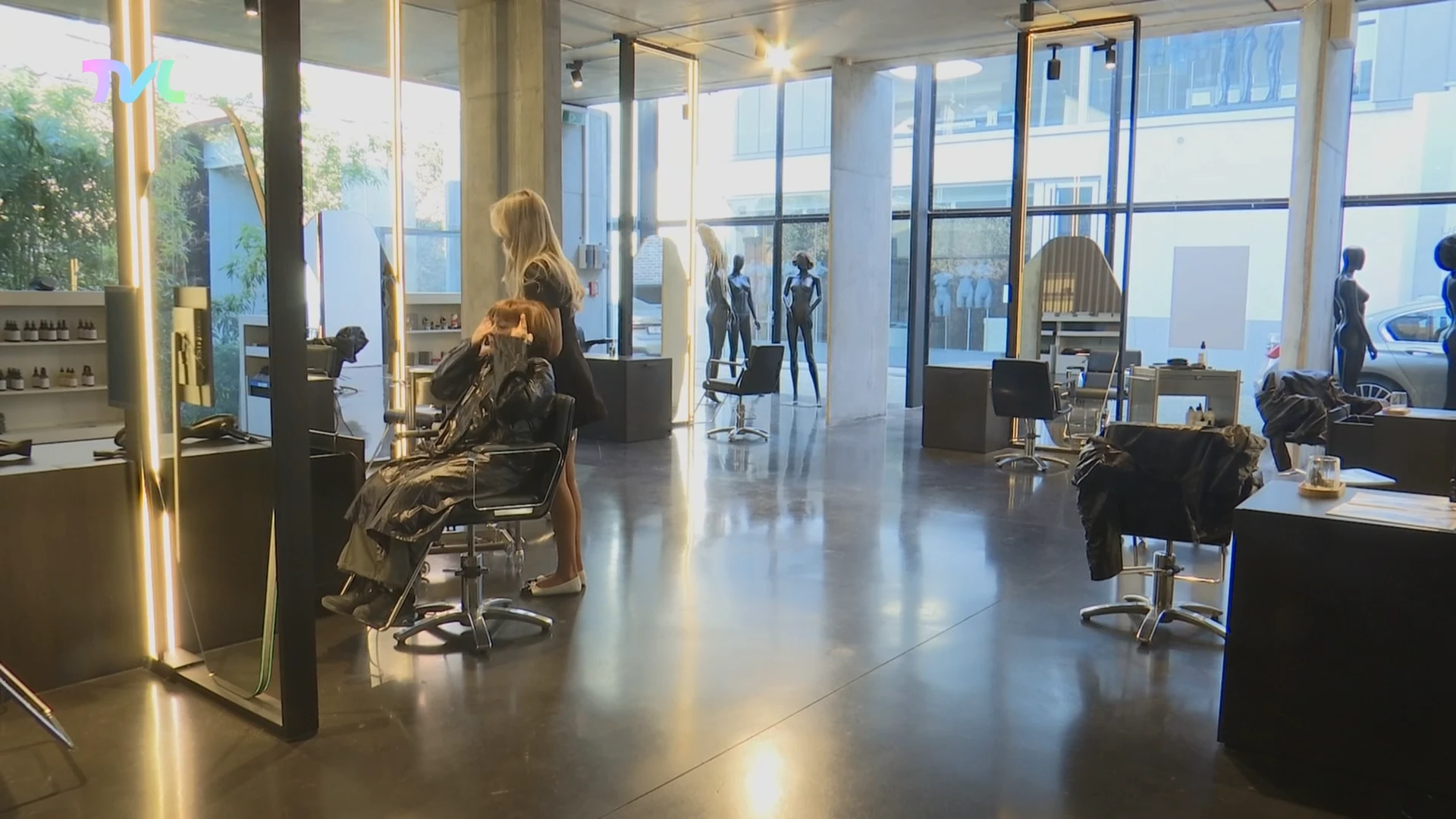 Hoofdafbeelding voor artikel Hasselts kapsalon vult iconisch…