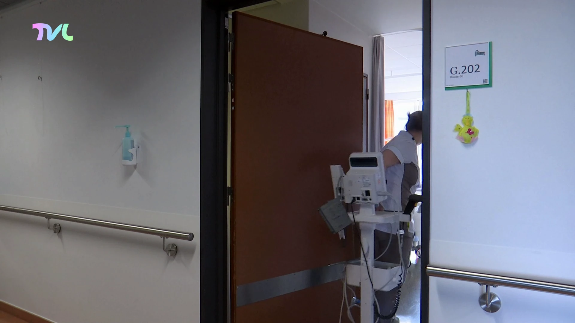 Eerste basisverpleegkundigen van start: hervorming meteen onder de loep