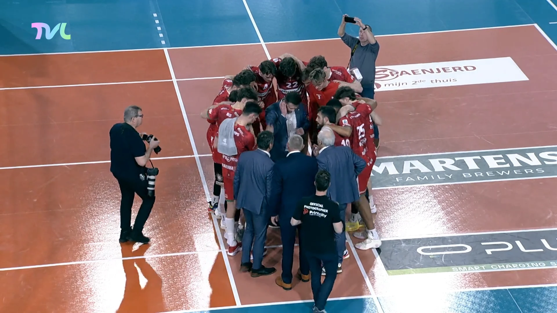 Hoofdafbeelding voor artikel Tiende overwinning op rij…