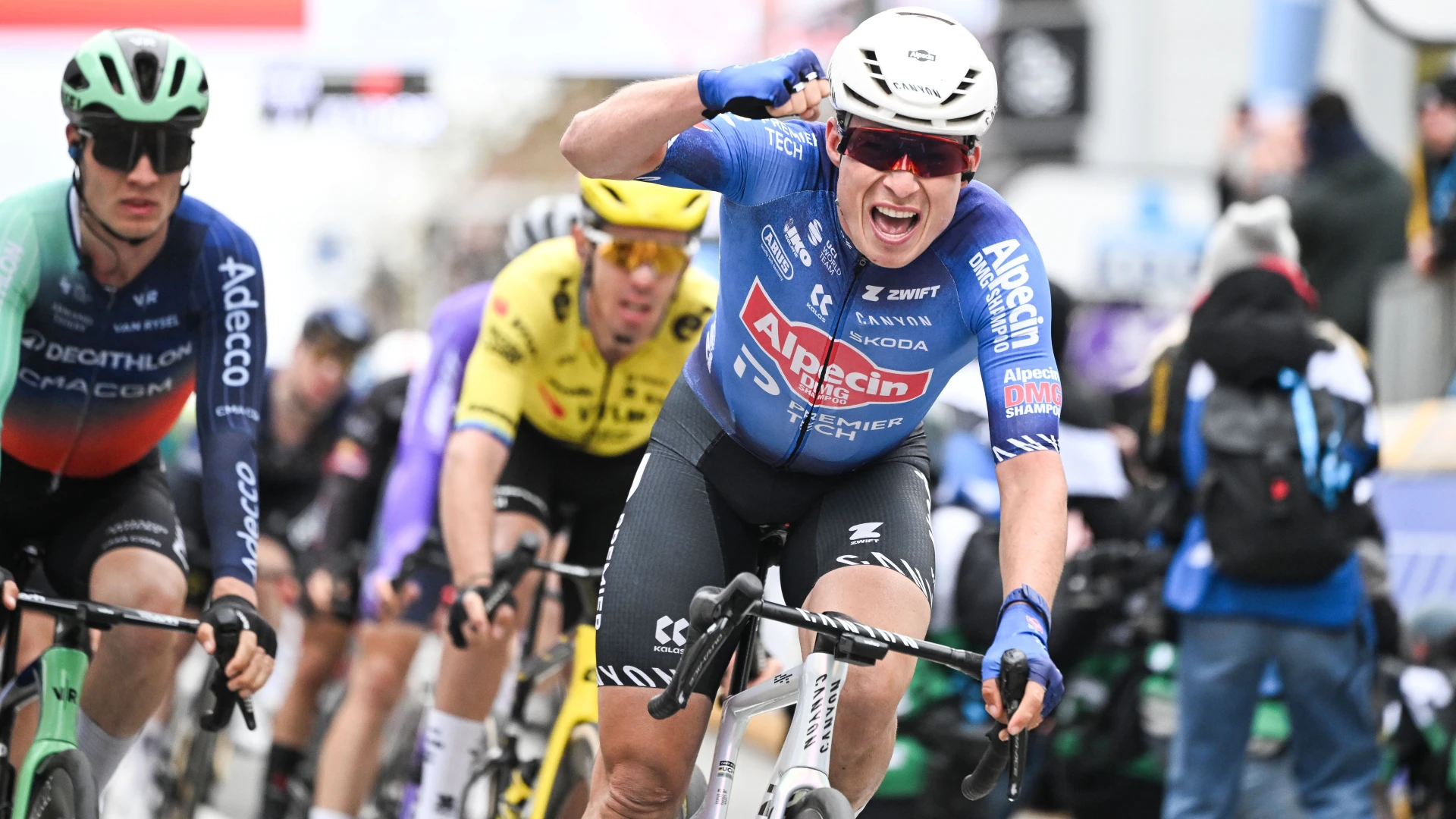 Hoofdafbeelding voor artikel Jasper Philipsen wint In Flanders…