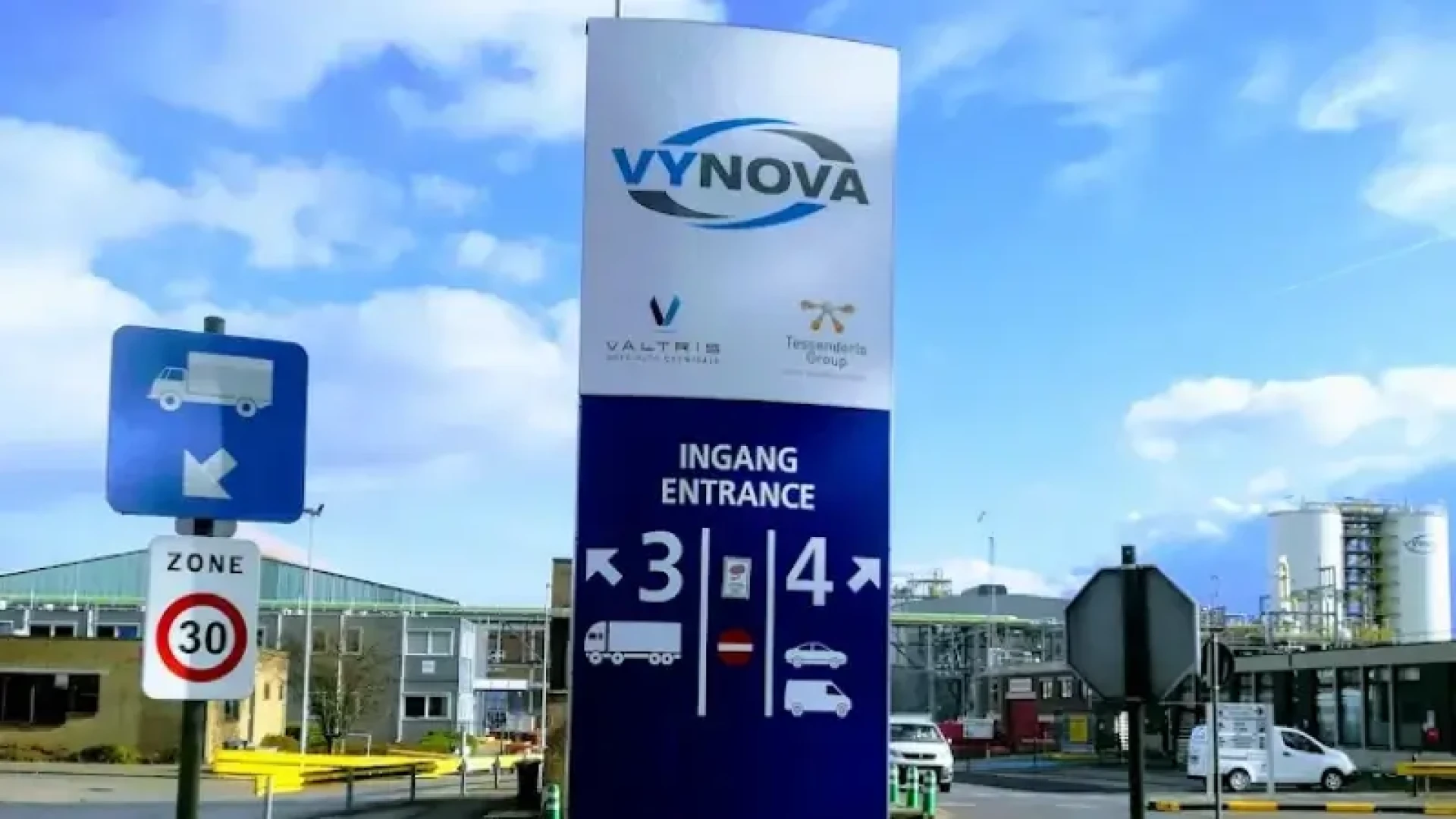 Hoofdafbeelding voor artikel Vynova vraagt opnieuw uitstel…