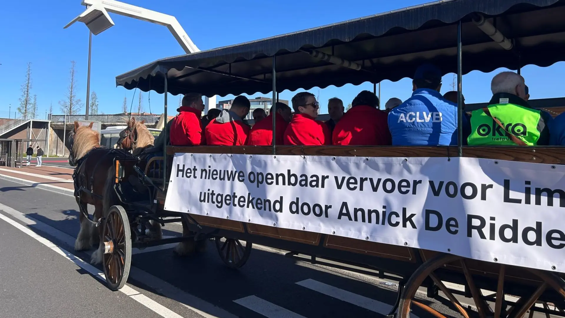 Hoofdafbeelding voor artikel Ludieke actie met paard en…