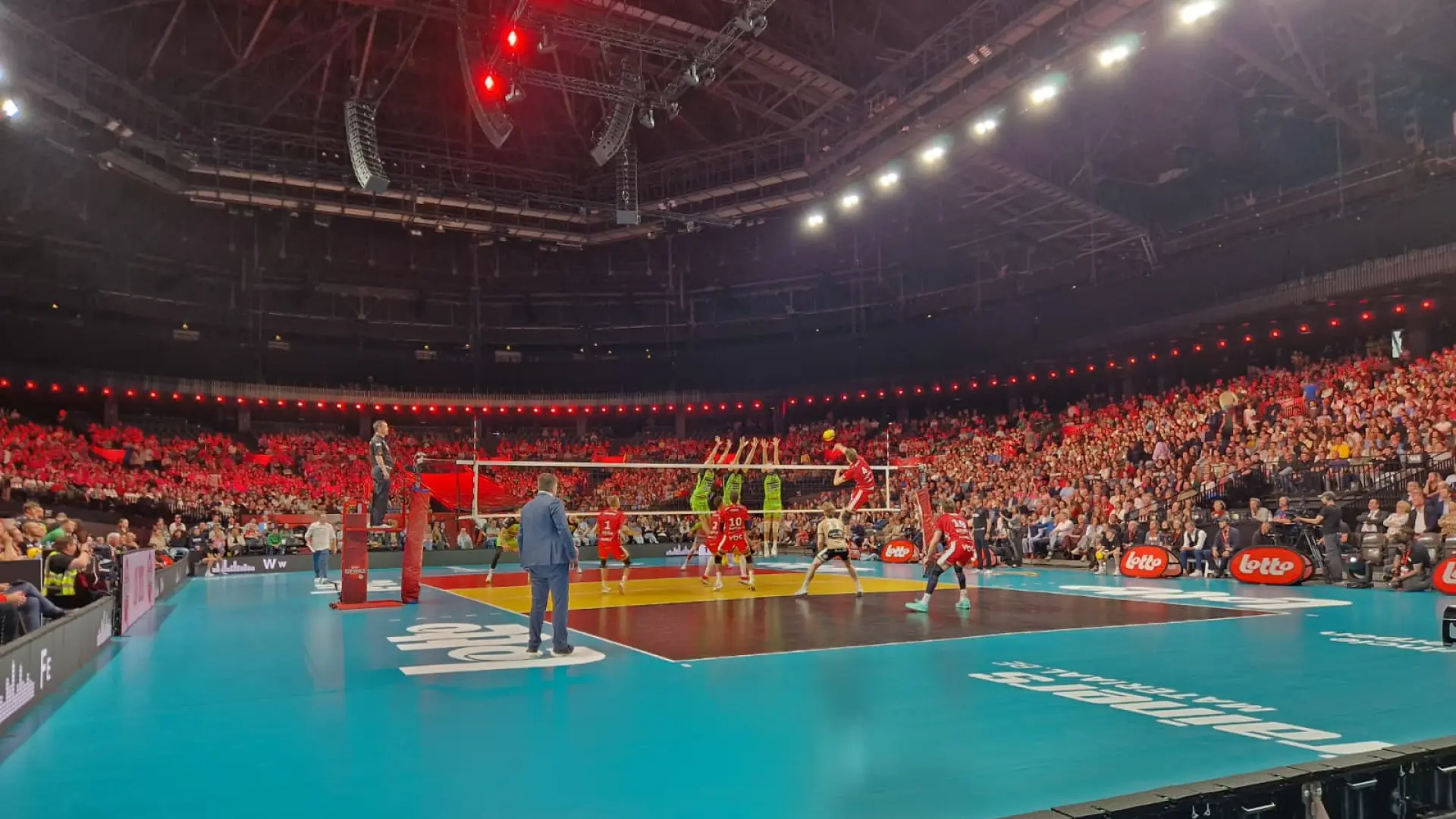 Hoofdafbeelding voor artikel Anticlimax in de AFAS Dome:…