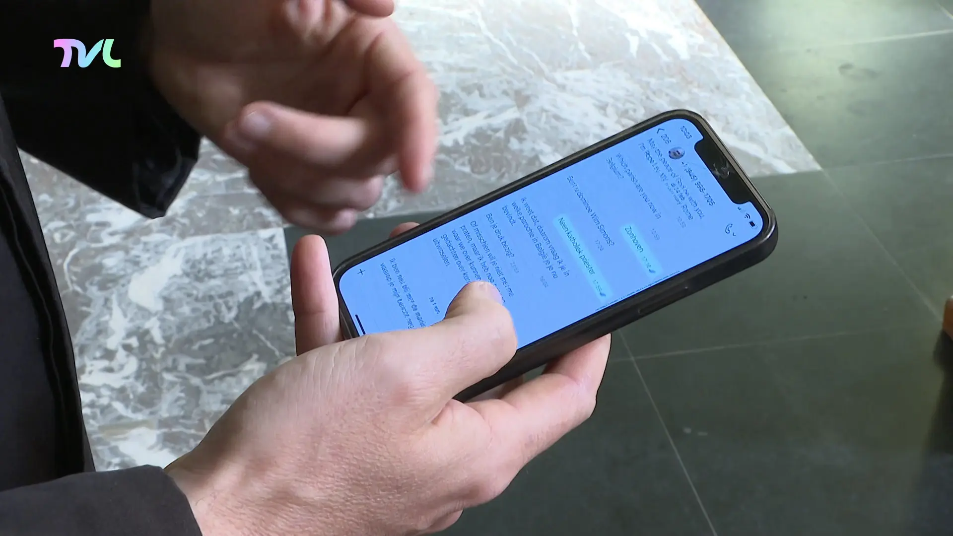 Hoofdafbeelding voor artikel Priester Wim wordt bijna opgelicht…