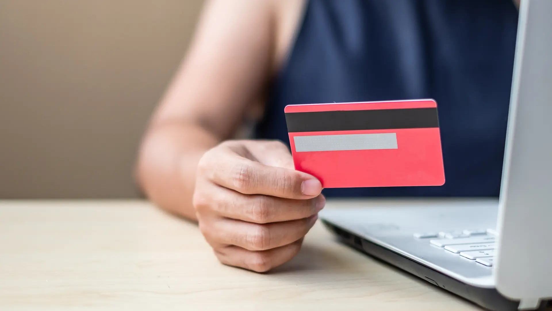 Hoofdafbeelding voor artikel Cybercriminaliteit kost inwoners…