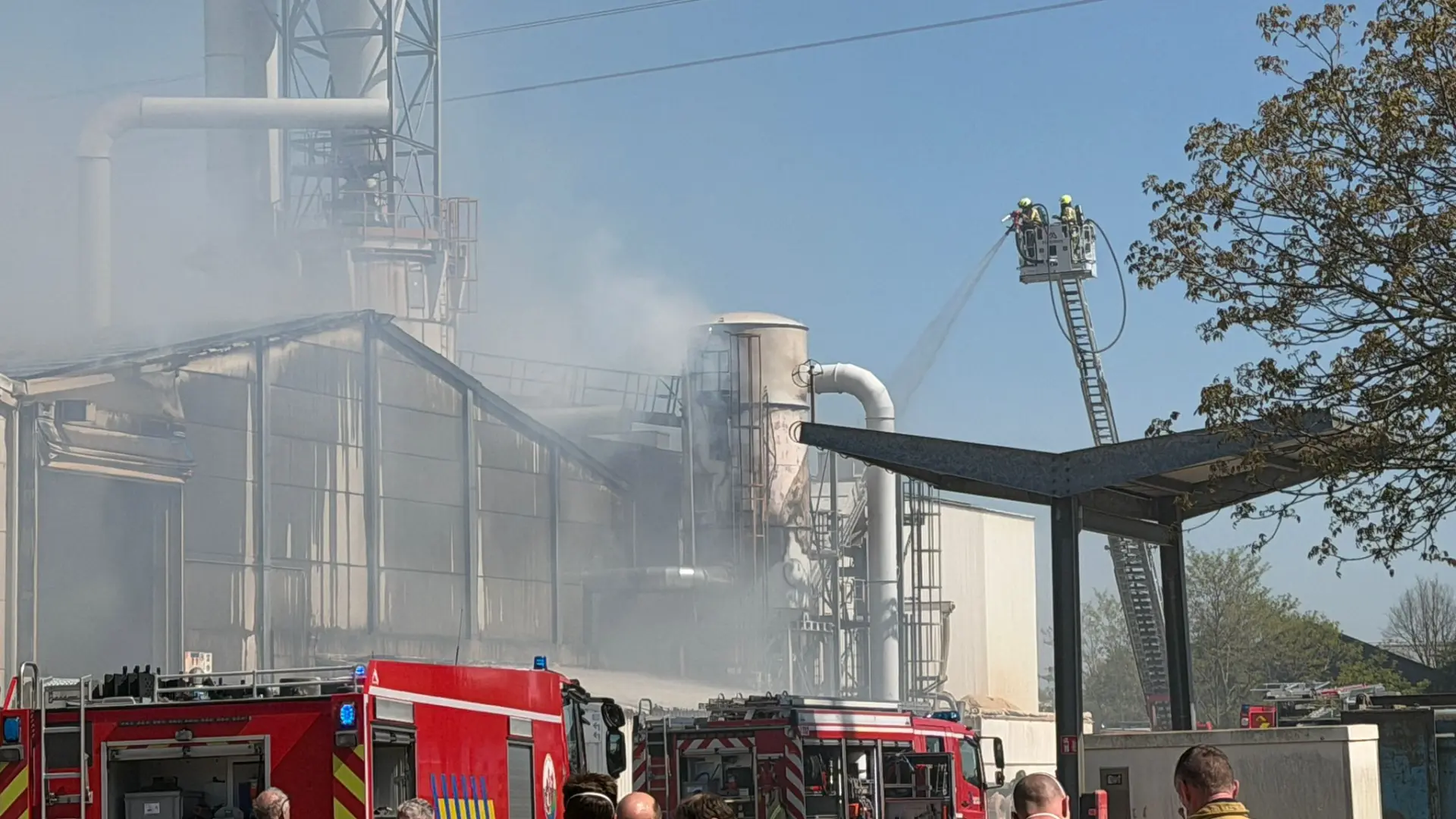 Hoofdafbeelding voor artikel Zware brand bij Recypel in…