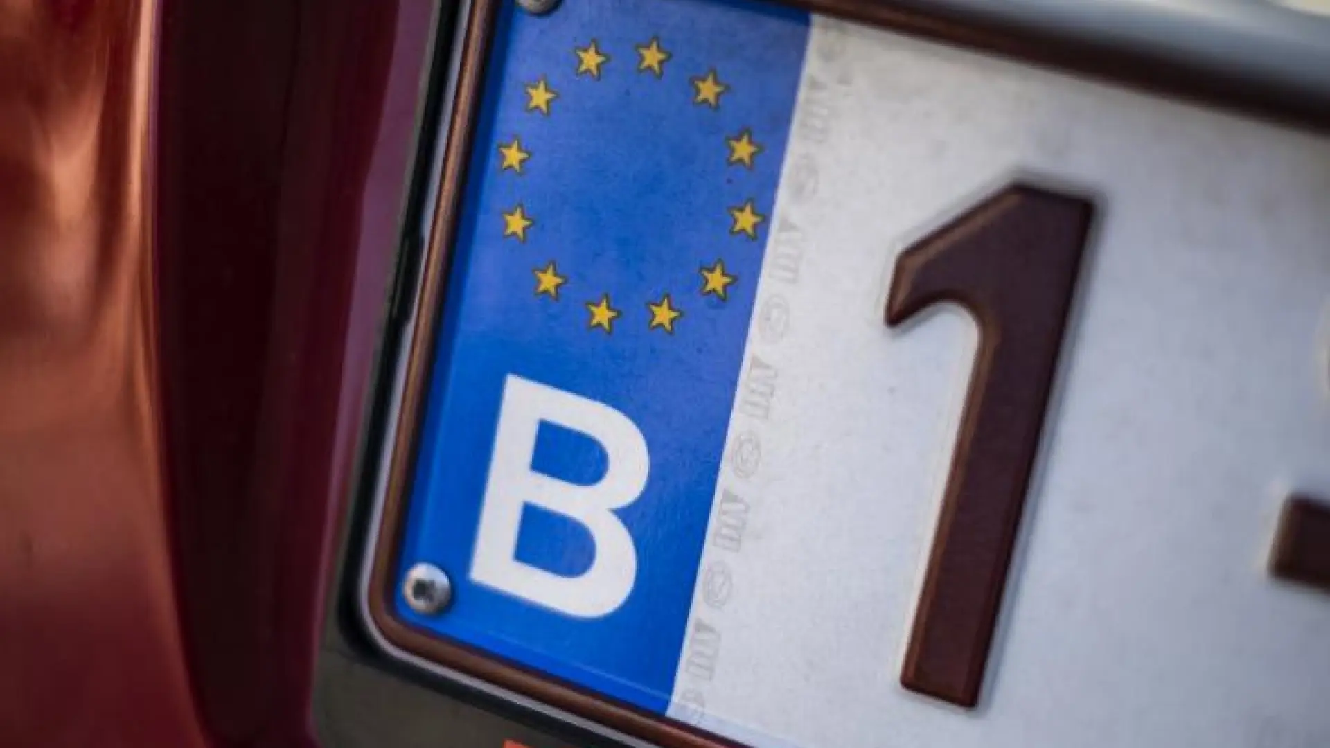 Hoofdafbeelding voor artikel Auto&rsquo;s geraken showroom niet…