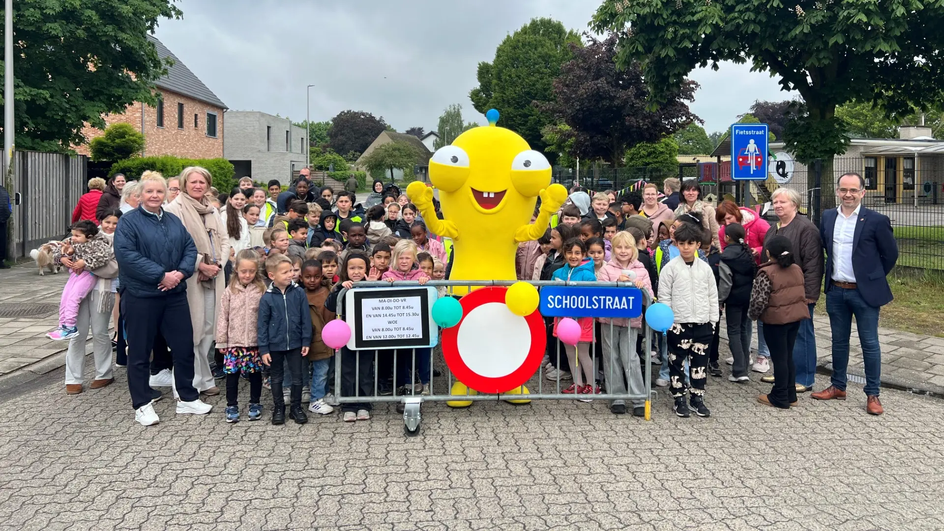 Hoofdafbeelding voor artikel Basisschool De Geluksvogel…
