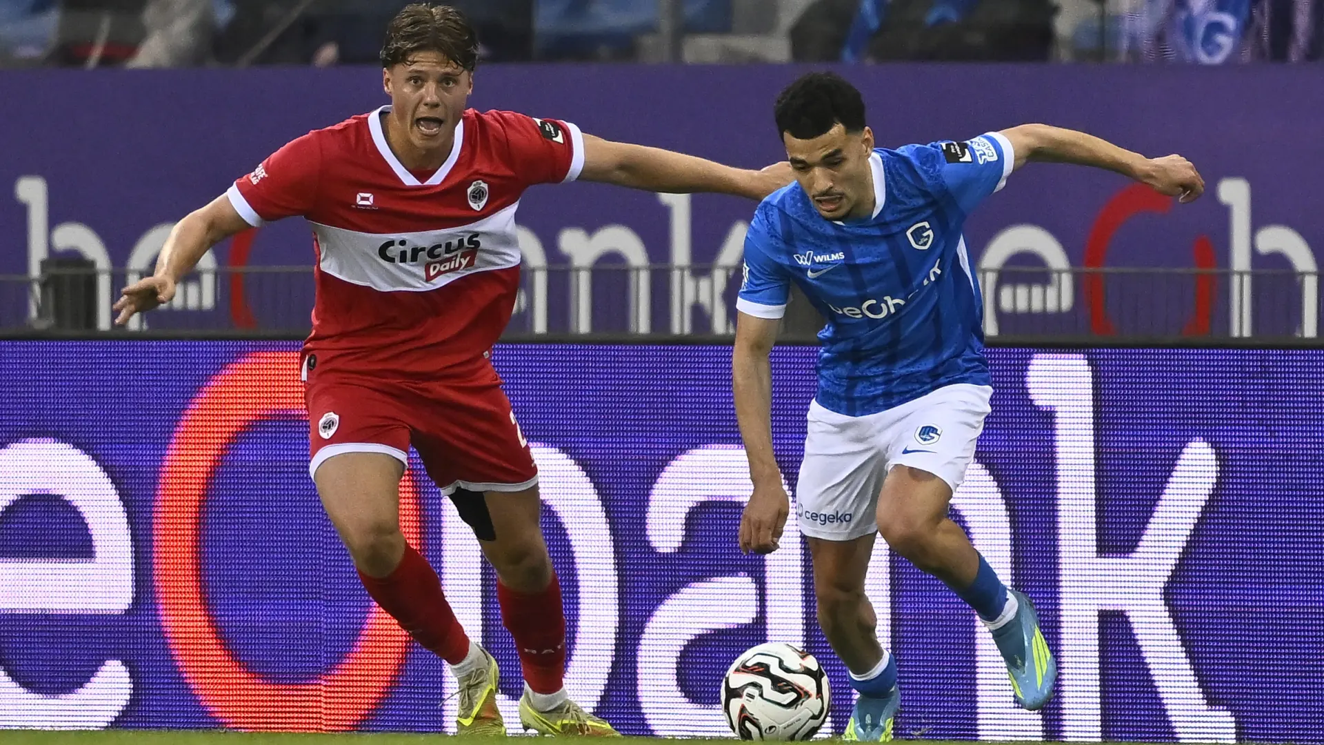 Hoofdafbeelding voor artikel Racing Genk blijft steken…