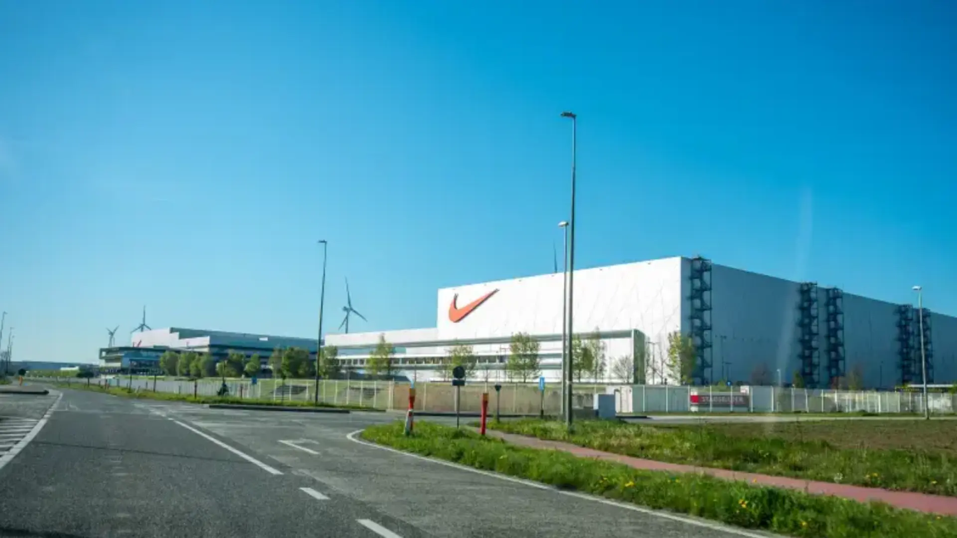 Hoofdafbeelding voor artikel Sociaal akkoord bij Nike in…