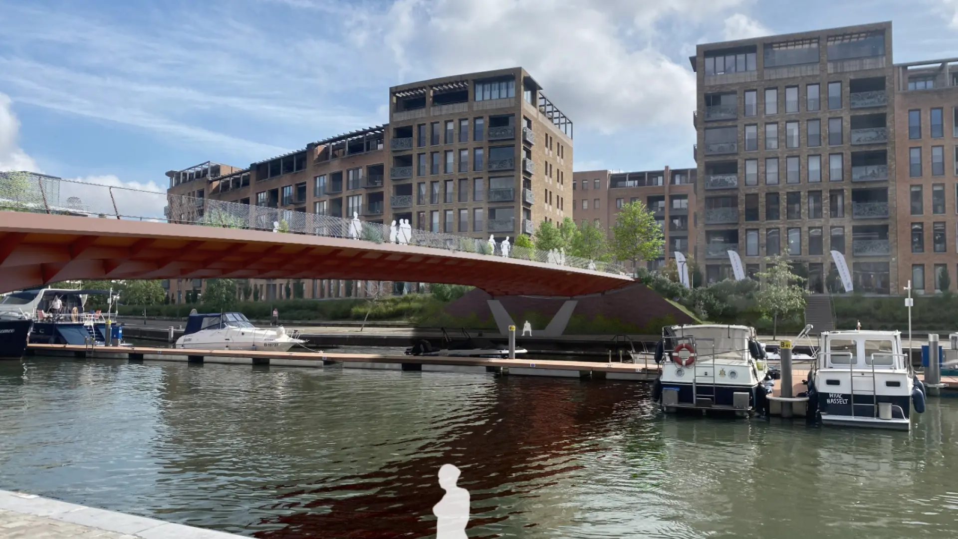 Hoofdafbeelding voor artikel Nieuwe kanaalkombrug vaart…