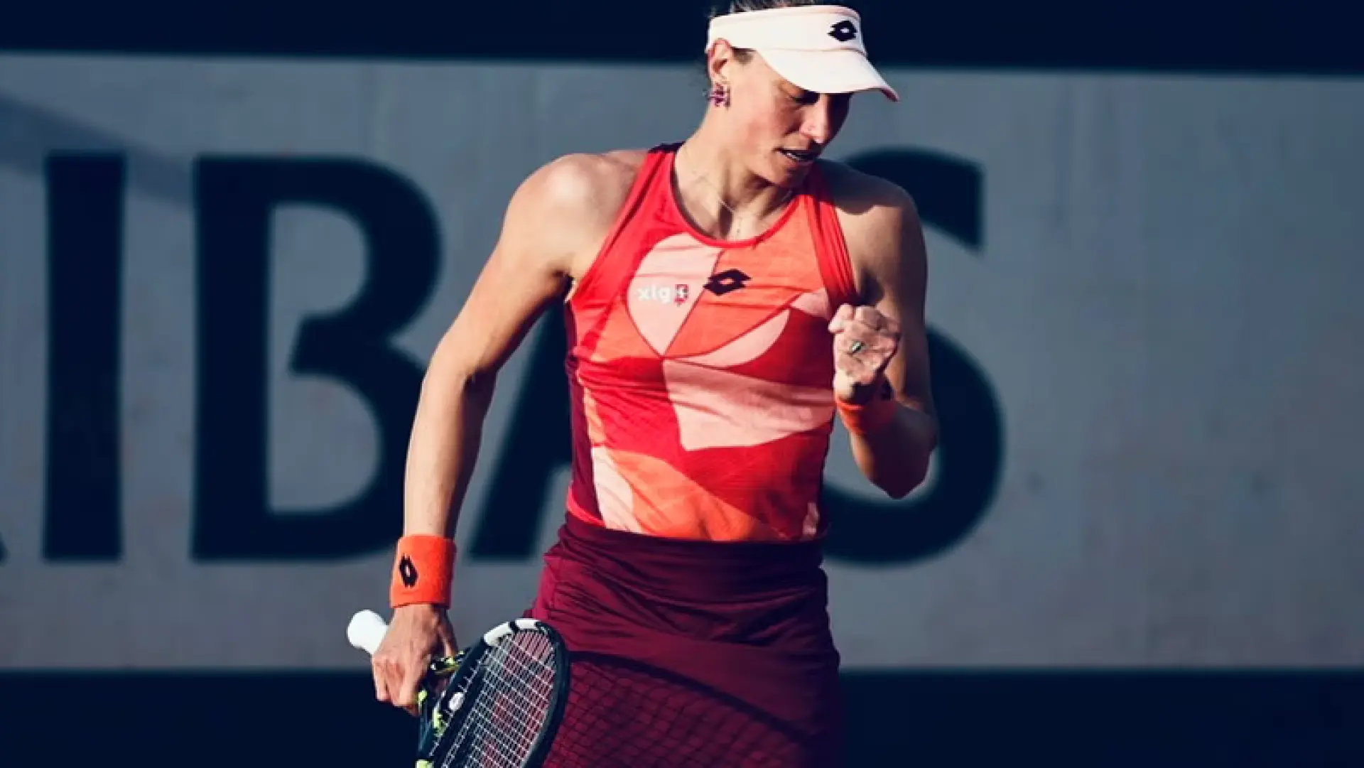Hoofdafbeelding voor artikel Yanina Wickmayer opent nieuw…