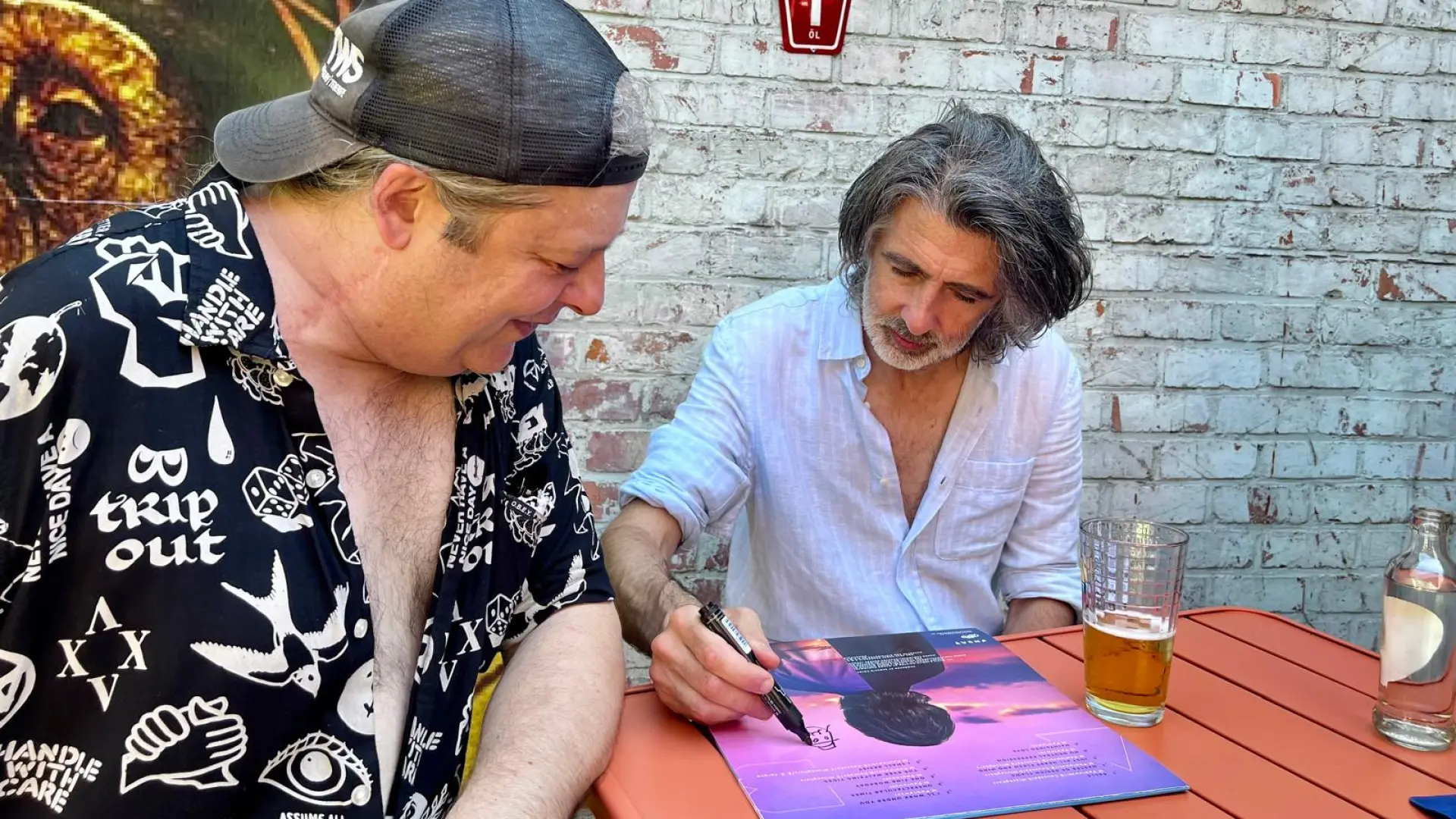 Mauro Pawlowski signeert nieuwe album in Hasselt: "Ik voel me goed, top of the world"