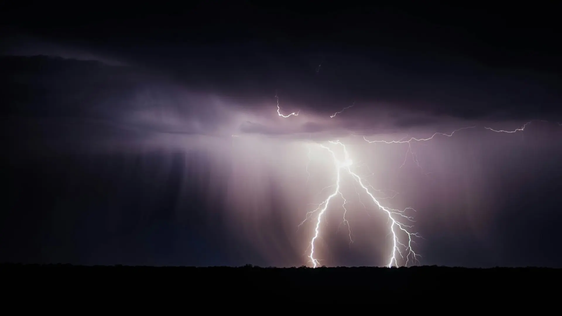 Hoofdafbeelding voor artikel Code oranje voor onweer in…