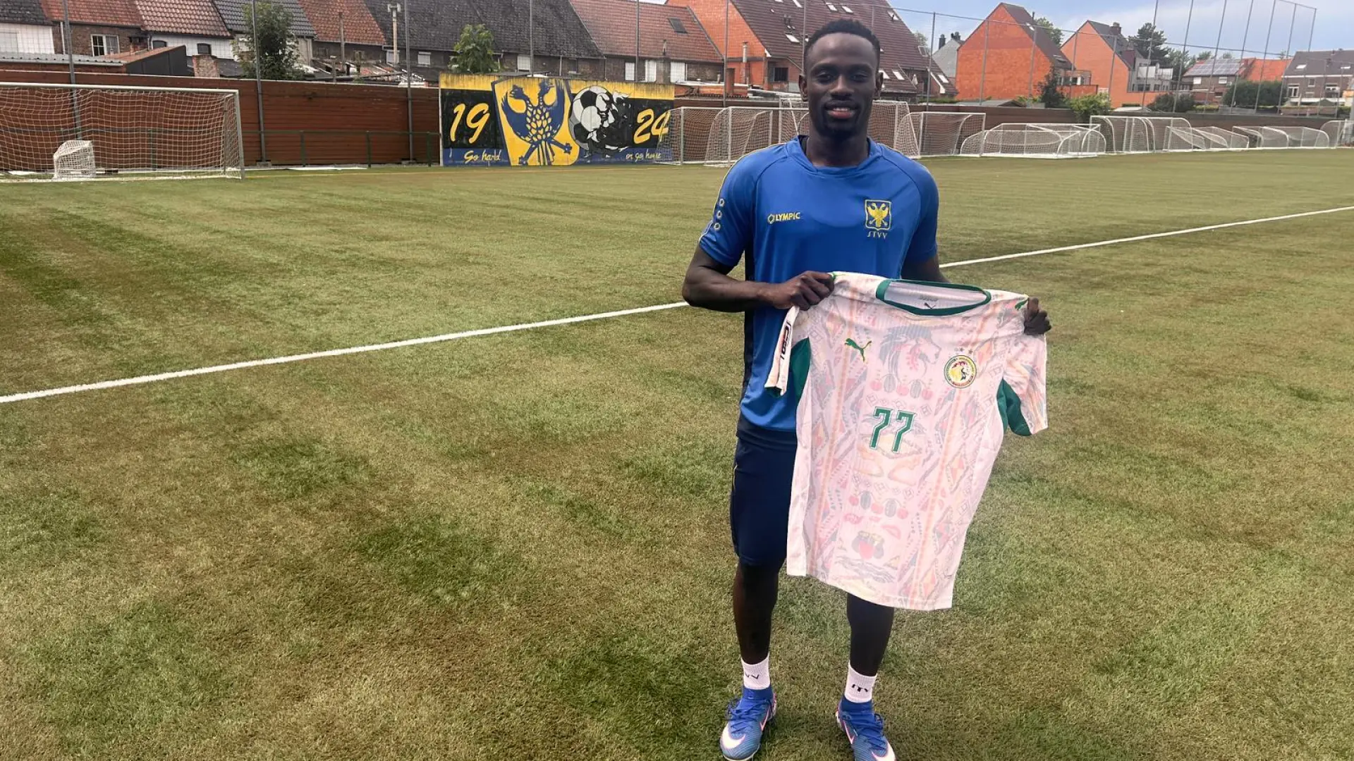 STVV-speler Diouf denkt dat Senegal morgen wint van België: "Wij kunnen het WK winnen"