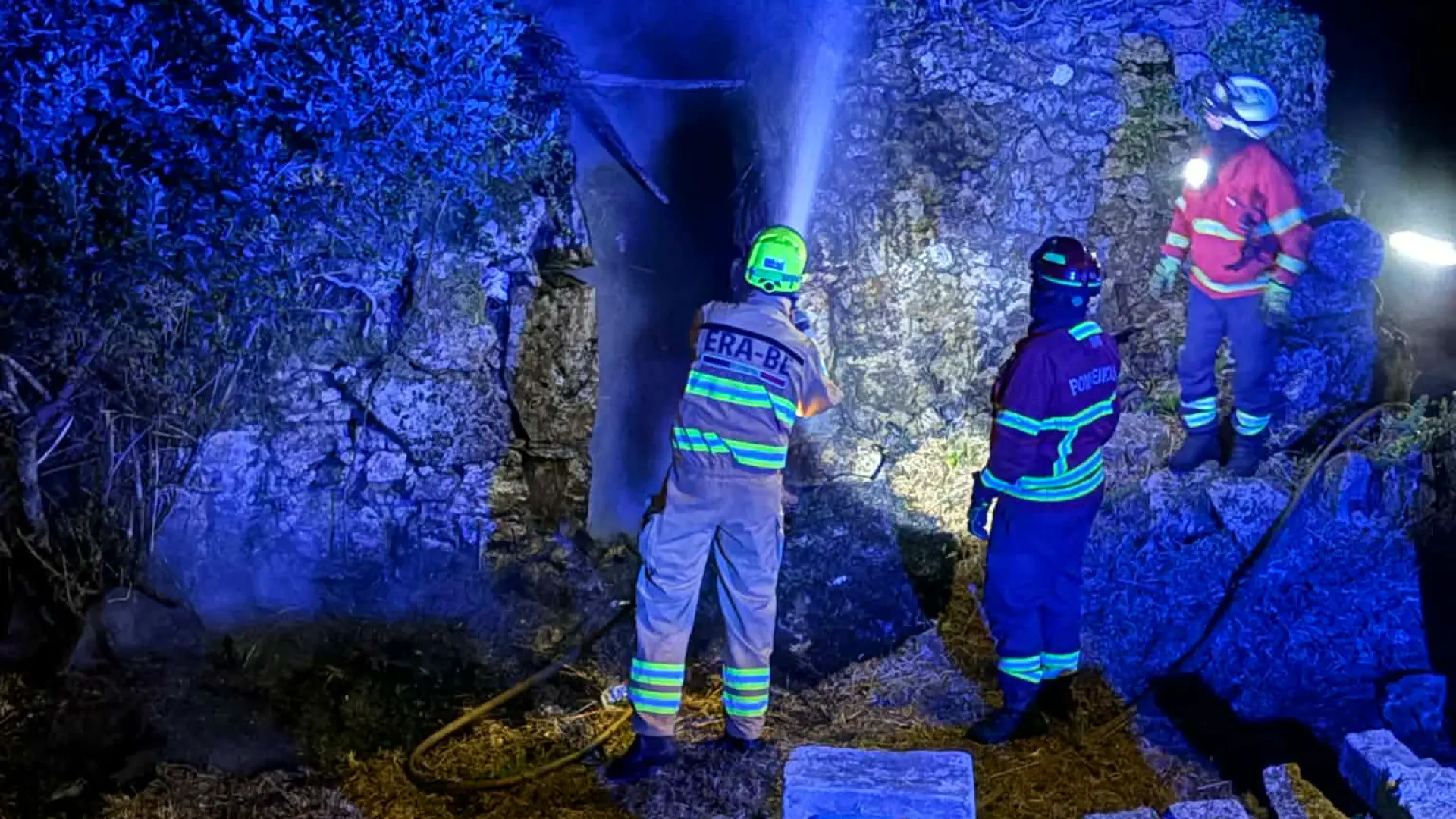 Hoofdafbeelding voor artikel Limburgse brandweerlui naar…