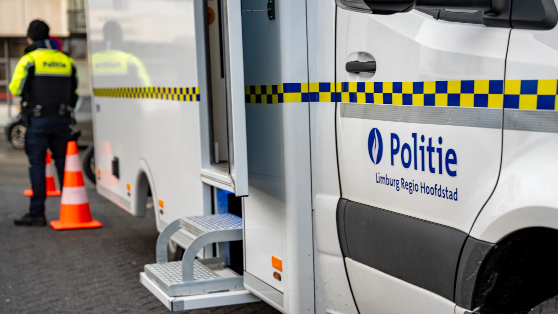 Hoofdafbeelding voor artikel Aanslag op Hasseltse school…