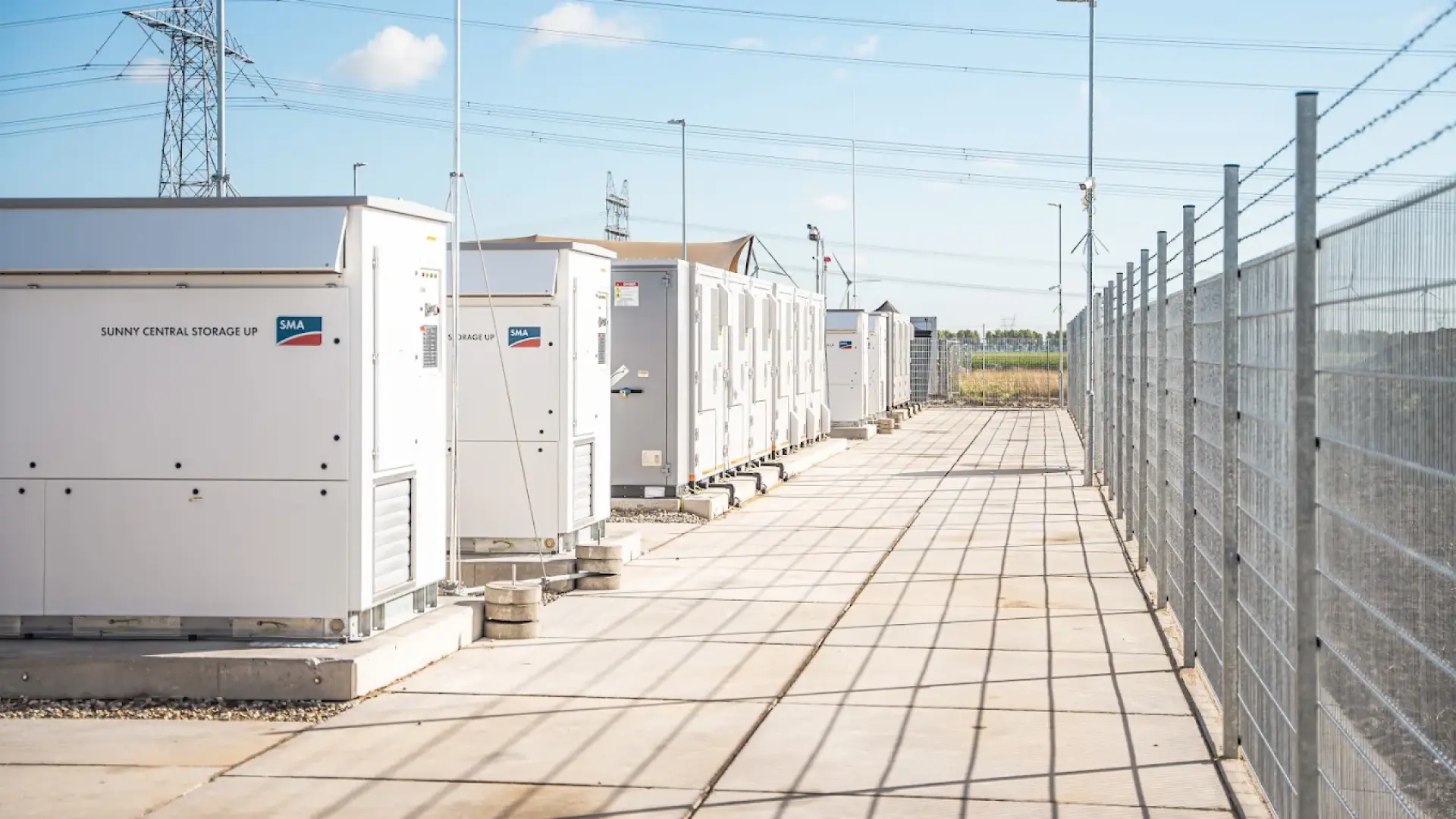 Hoofdafbeelding voor artikel Grootste batterijpark van…