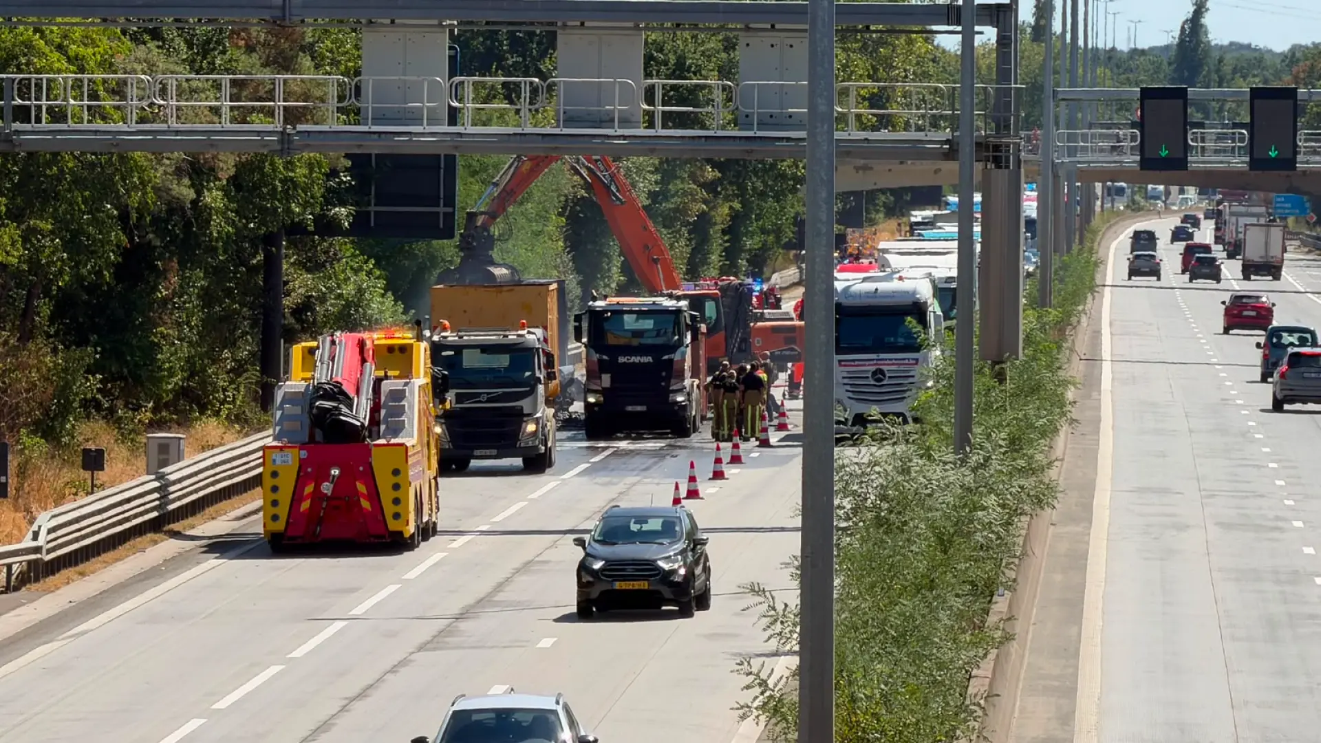 Hoofdafbeelding voor artikel Hevige vrachtwagenbrand op…