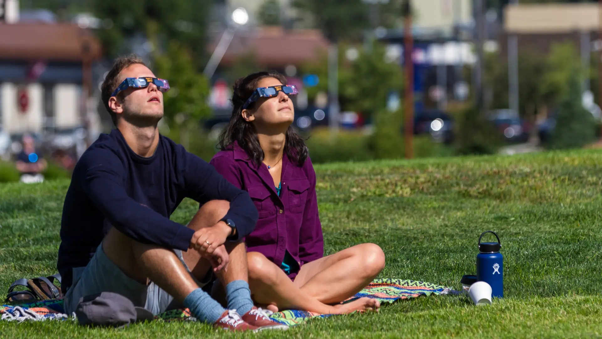 Hoofdafbeelding voor artikel Hoe kijk je naar de eclips…