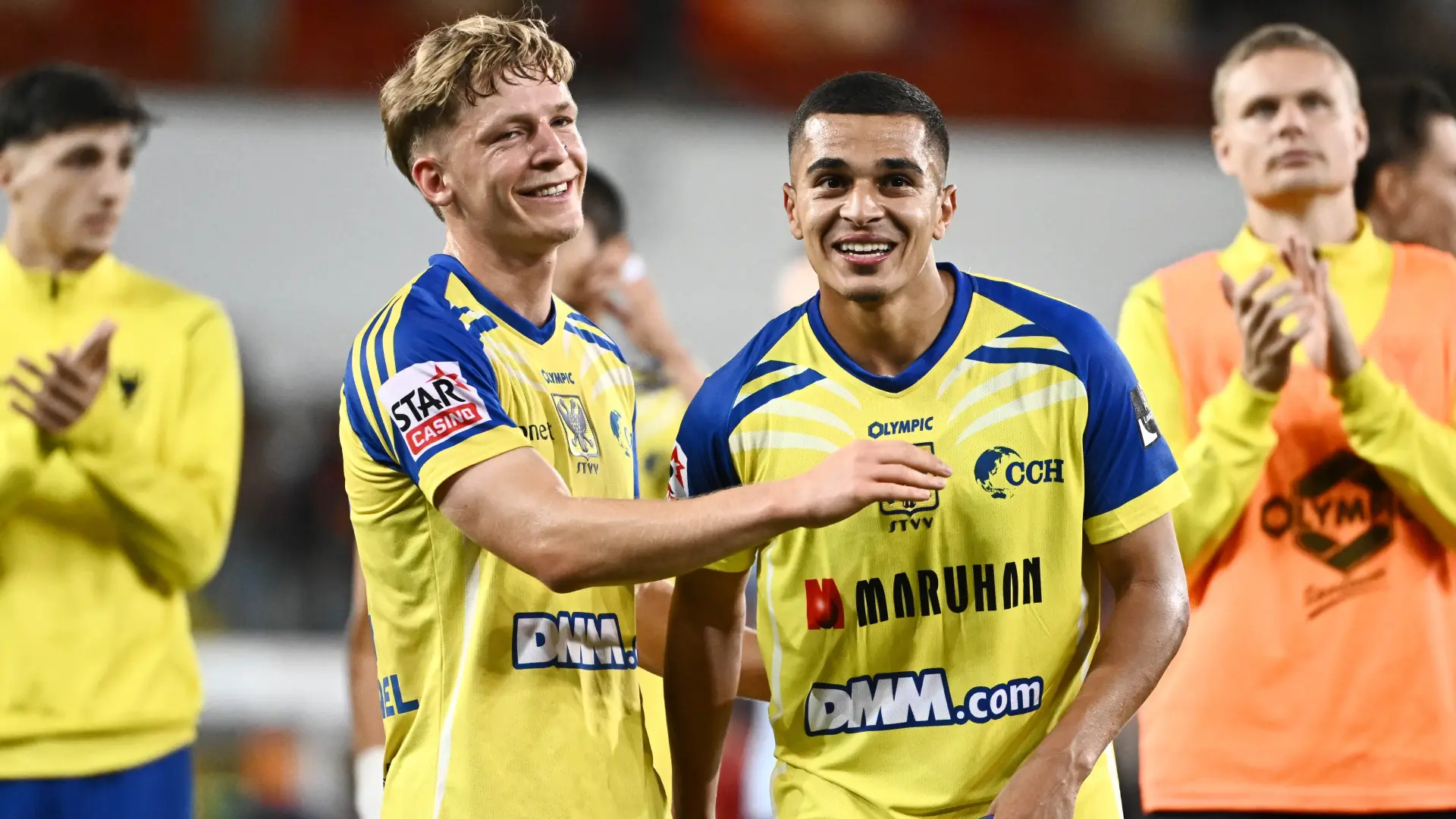 Hoofdafbeelding voor artikel Ajax komt naar Stayen, Kanaries…