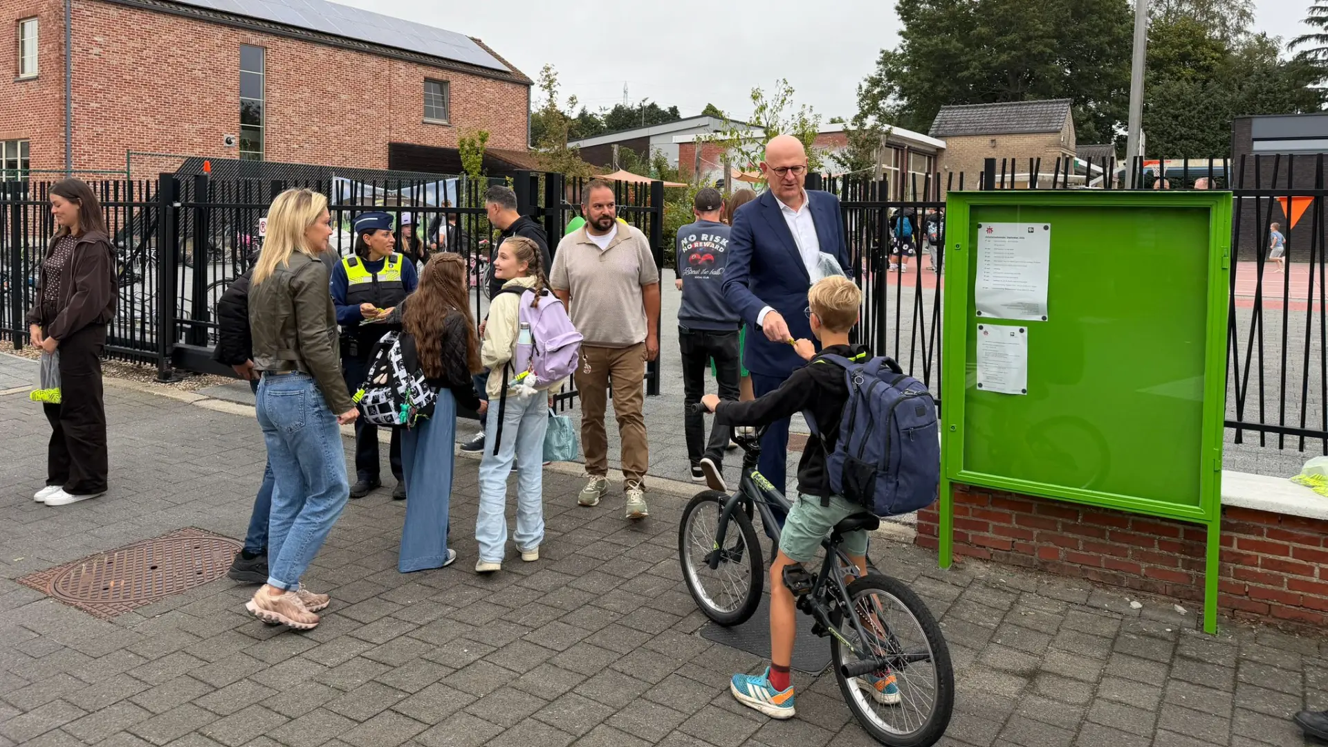 Hoofdafbeelding voor artikel Gouverneur Lantmeeters en…