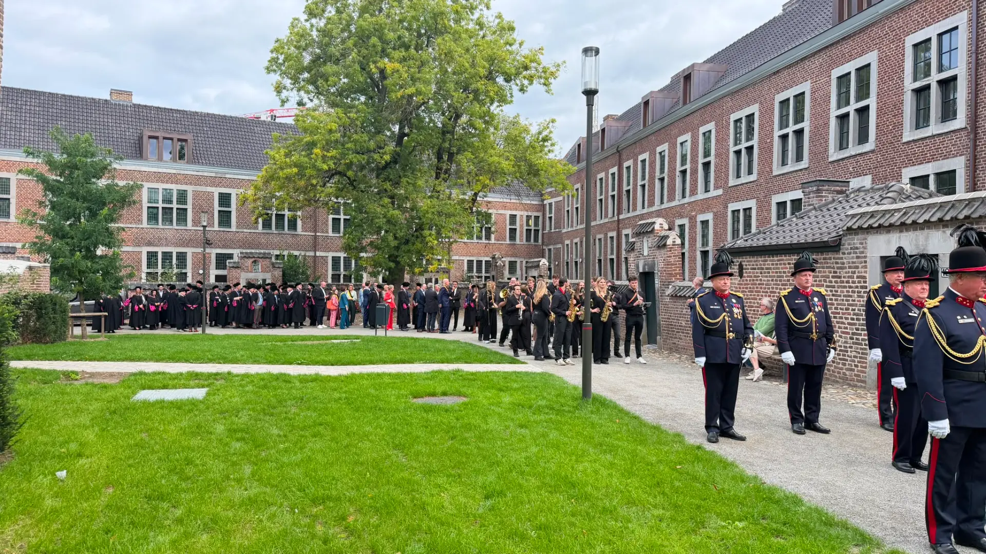 Hoofdafbeelding voor artikel Stoet der togati trekt door…