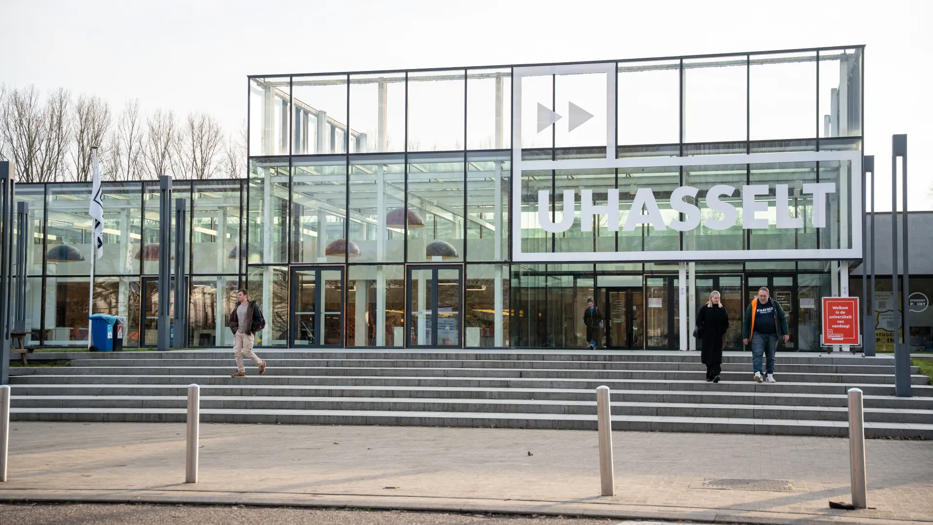 Hoofdafbeelding voor artikel LIVEBLOG: Zo verloopt de start…