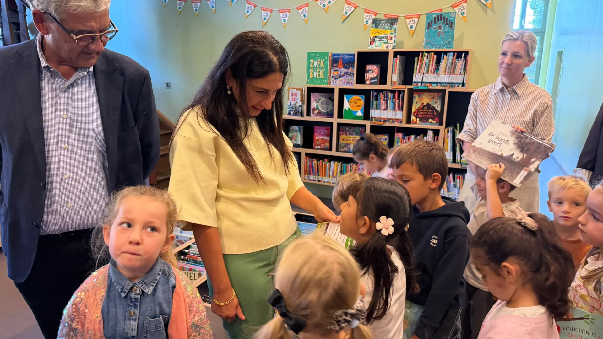 Hoofdafbeelding voor artikel Zuhal Demir wil meer bibliotheken…